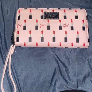 Betsey Johnson wallet